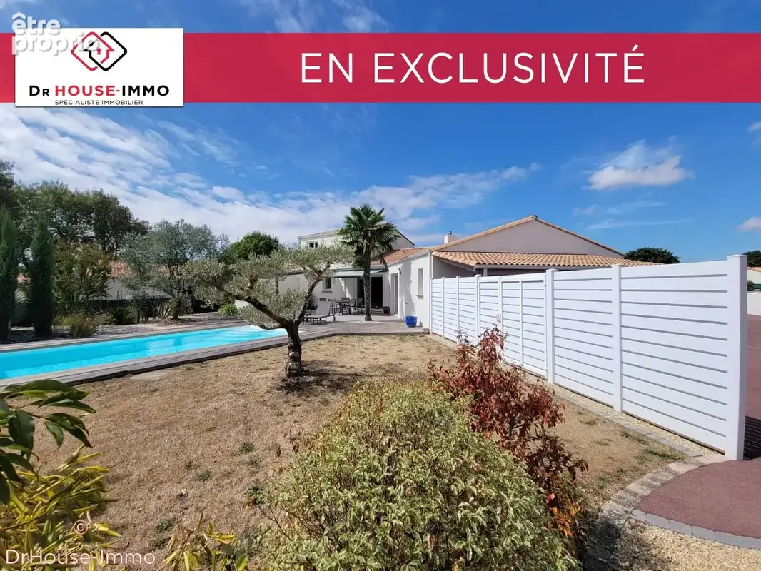 Maison 132 m² à Saint-Gilles-Croix-De-Vie  - photo 9