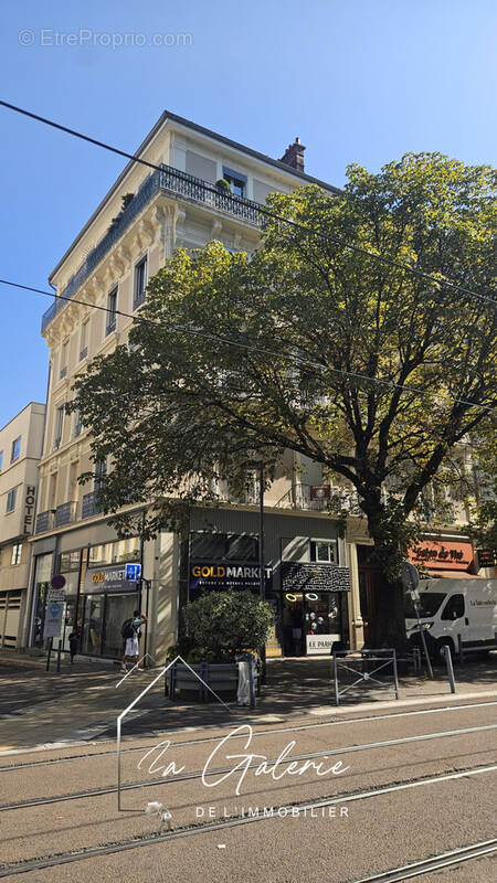 Commerce à GRENOBLE