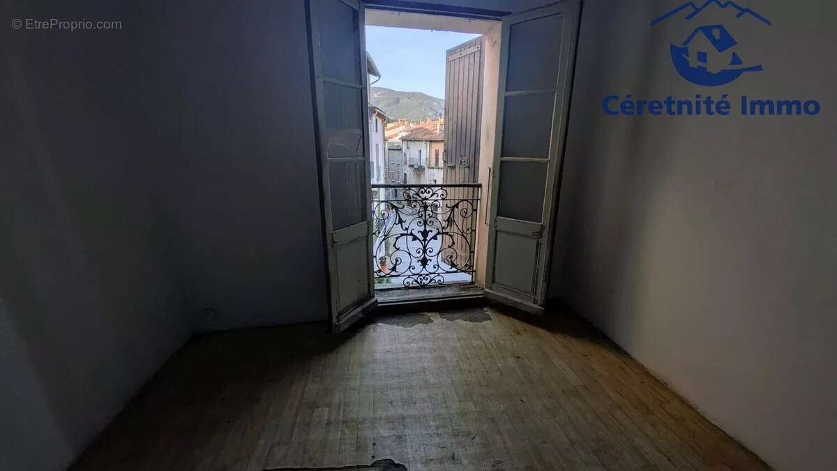 Appartement à ARLES-SUR-TECH