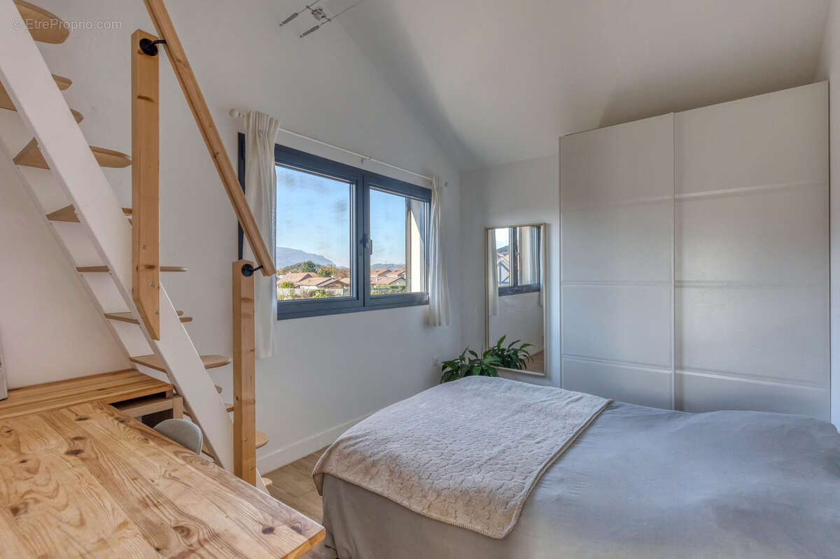 Maison à CHAMP-SUR-DRAC