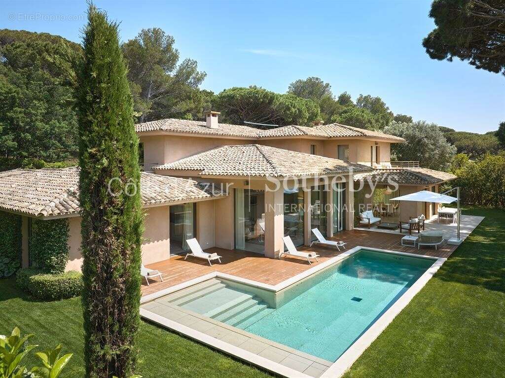 Luxueuse villa face à la mer - Les Parcs de Saint Tropez. - photo 5