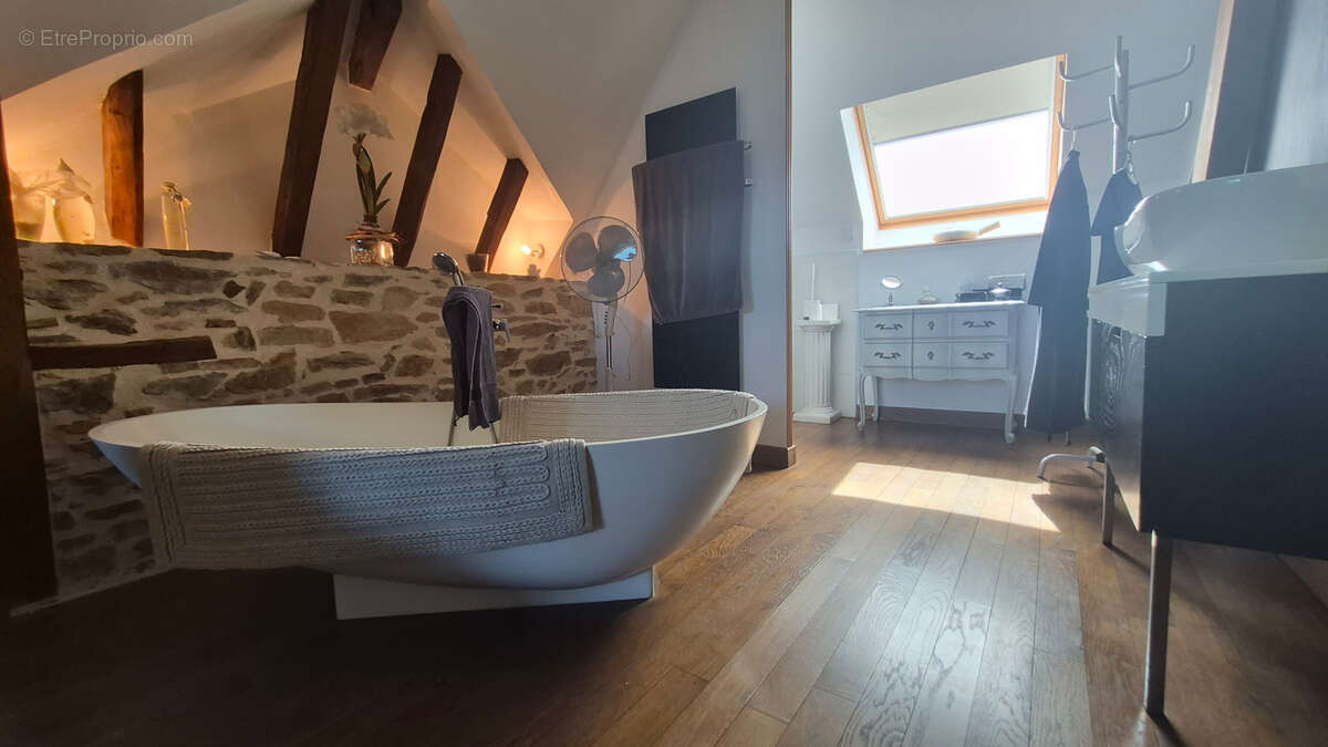 Ancienne grange de caractère rénovée avec gîte indépendant   276 m2   Entre Limoges et Brive-la-Gaillarde - photo 23