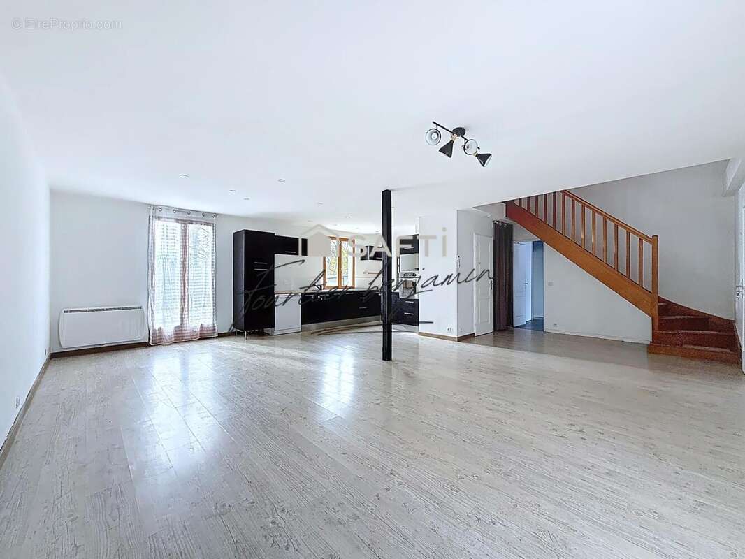 Photo 4 - Maison à CHATENAY-SUR-SEINE
