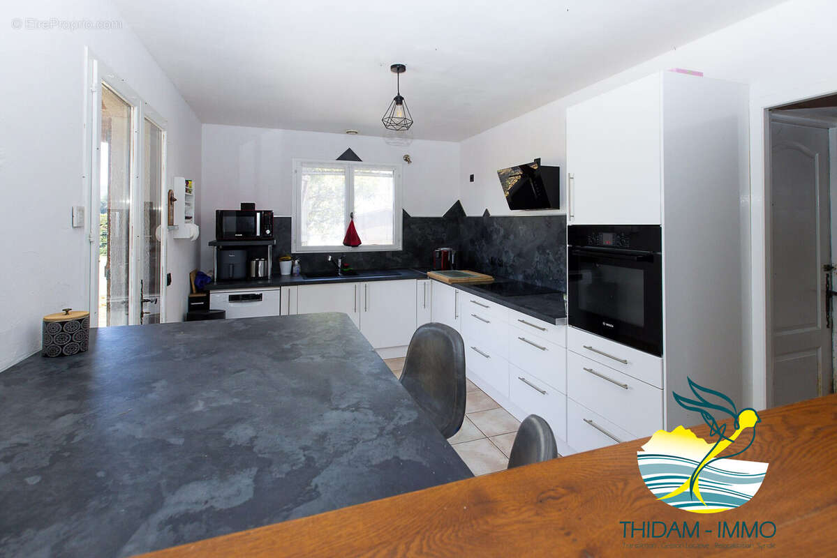 Maison 121 m² à Saint-Abit  - photo 6