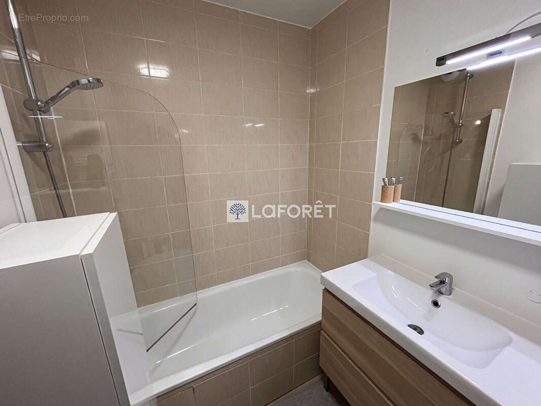 Appartement climatisé  Bourgoin-jallieu 3 pièce(s) 67.92 m2 - photo 5