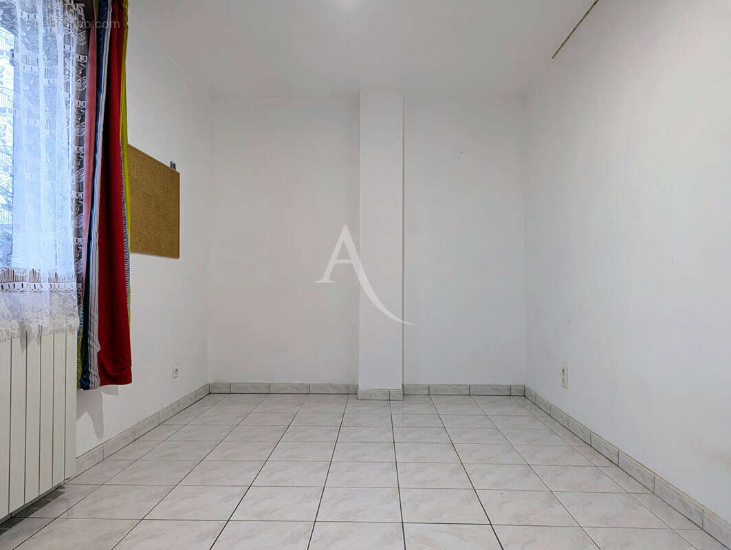 Maison à VAIRES-SUR-MARNE