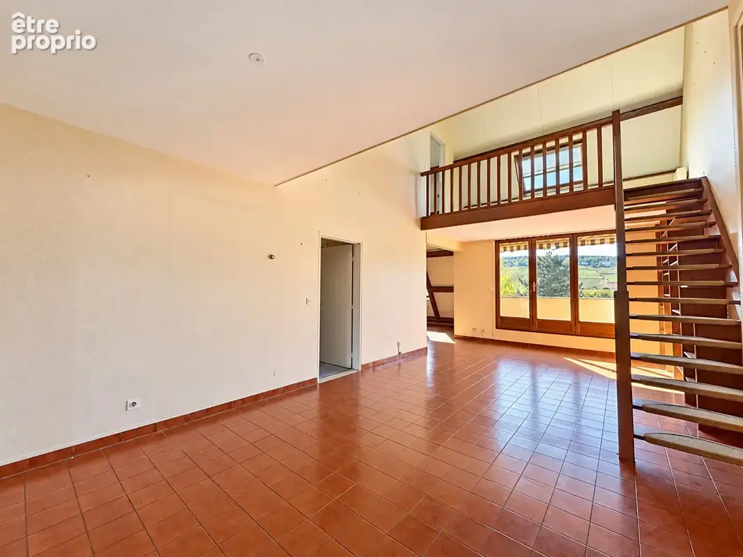 Duplex de 148 m2 avec vue dégagée sur les vignes - Balcon - Terrasse - Cave et Garage - photo 8