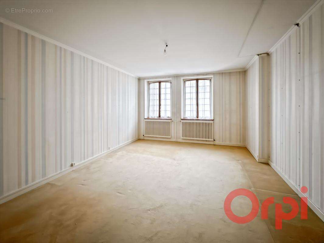 Appartement à SAINT-AMAND-MONTROND