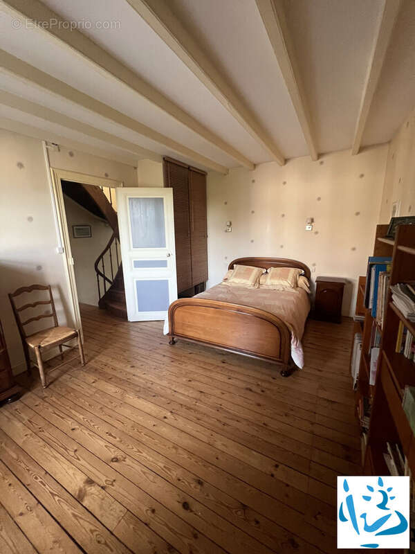 Maison à ROUILLE