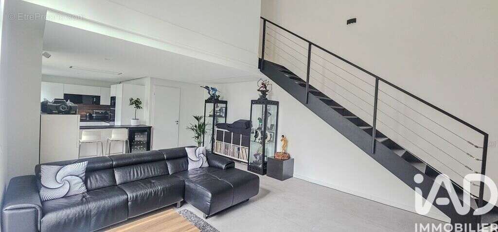 Photo 2 - Appartement à BUSSY-SAINT-GEORGES