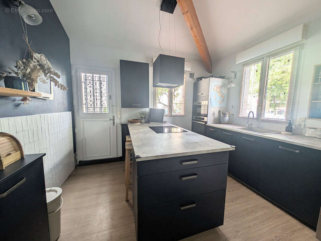 Maison à ROSNY-SOUS-BOIS