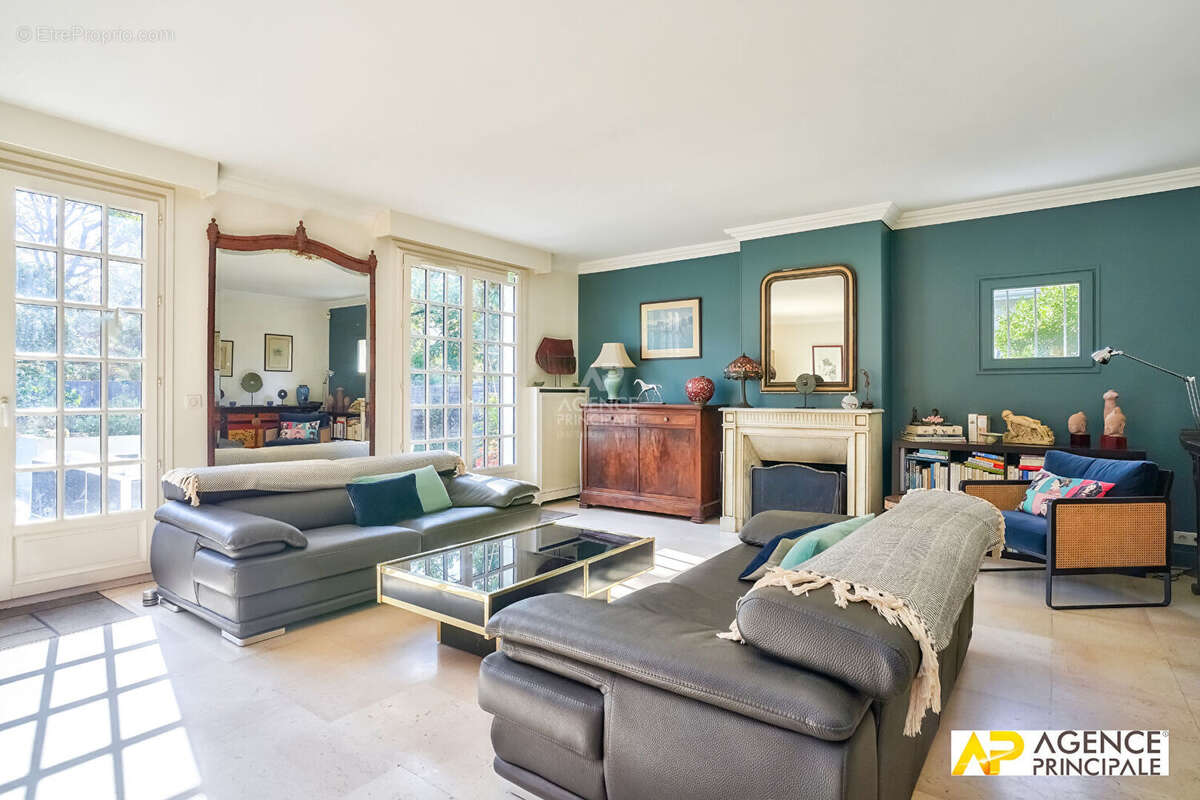 Maison à MAISONS-LAFFITTE