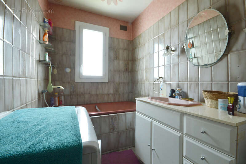 Maison à LA COURONNE