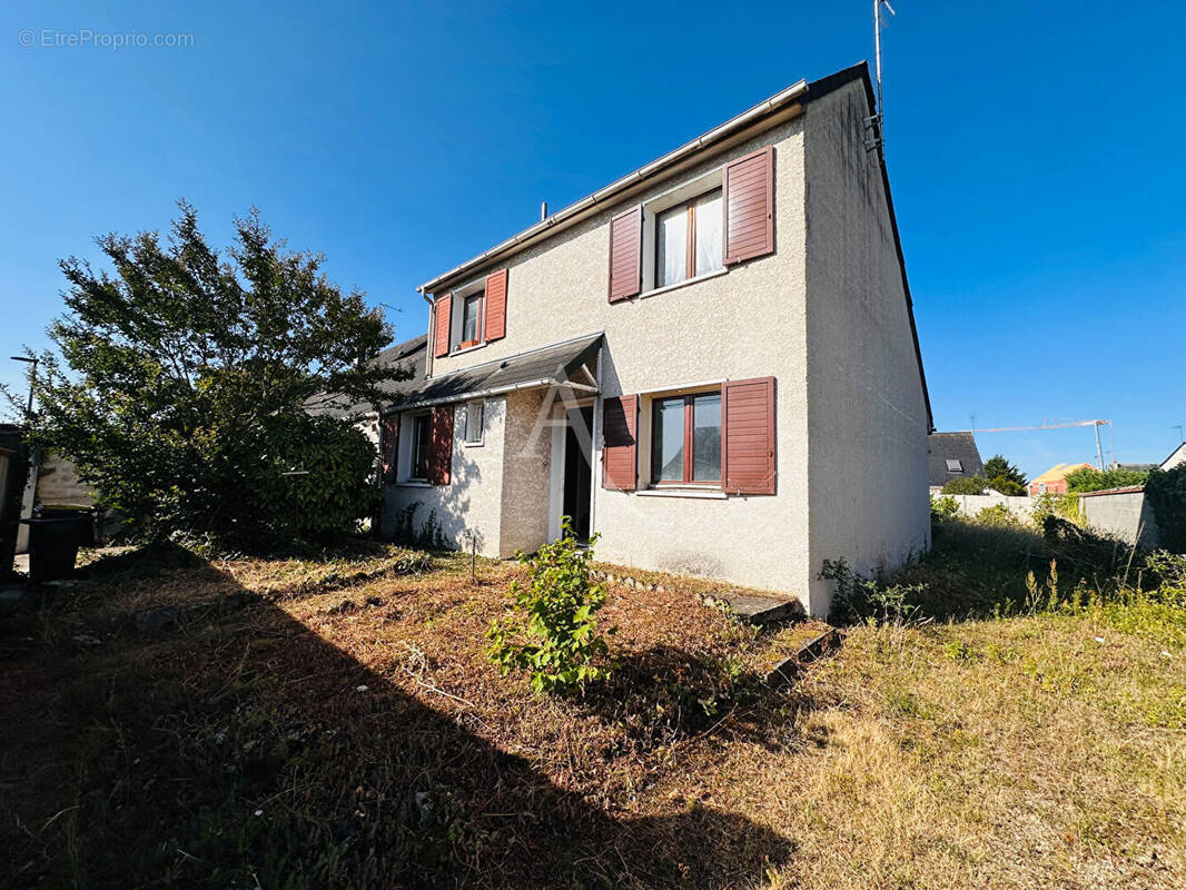 Maison à MONTLIVAULT