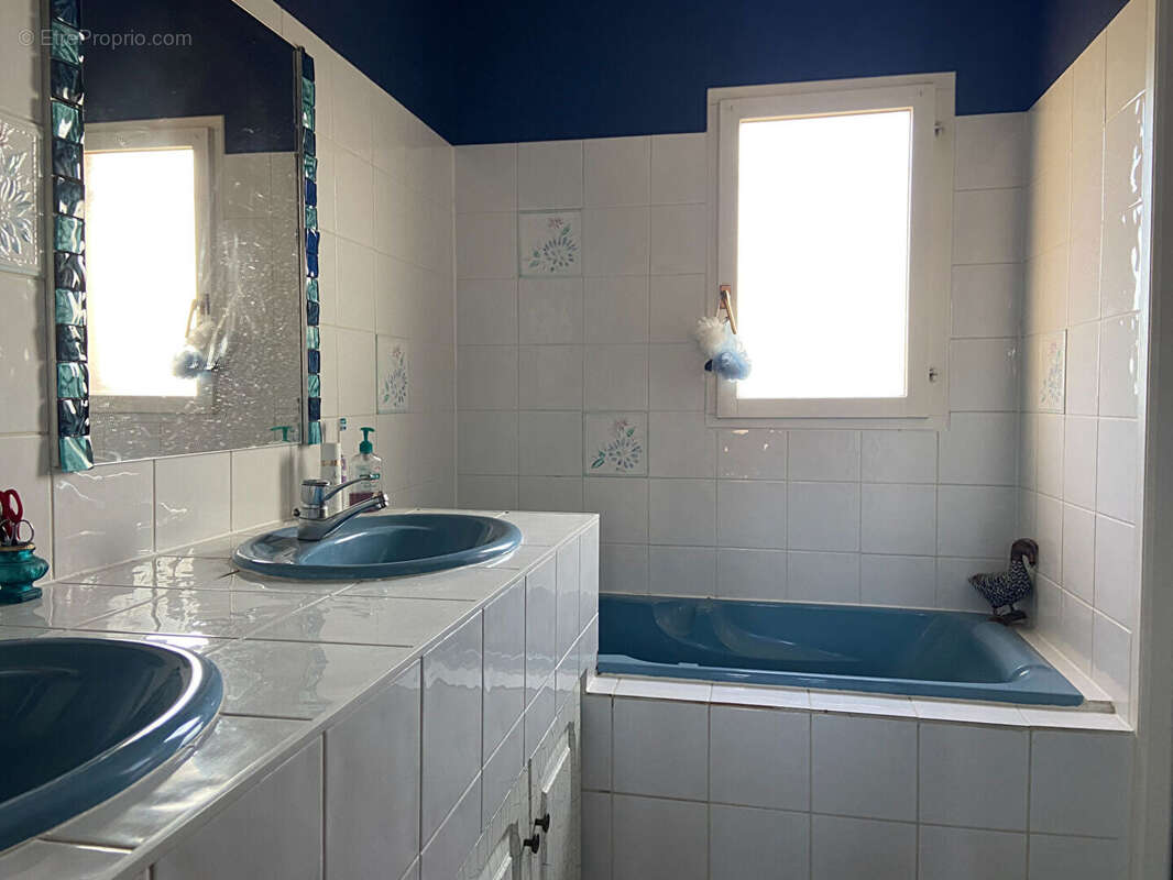 Maison à COULANGES-LES-NEVERS