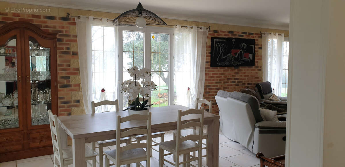 Maison à NOYANT-DE-TOURAINE