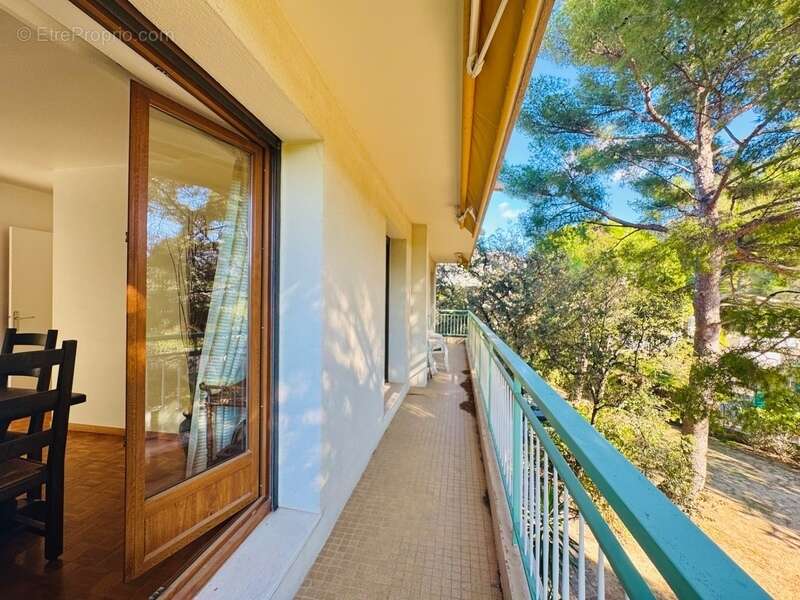 Appartement à MARSEILLE-9E