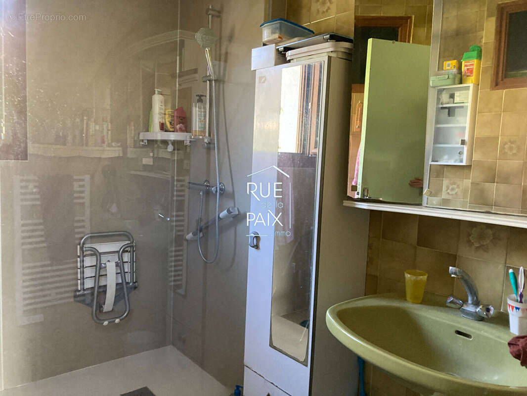 Maison à VAUX-SUR-VIENNE