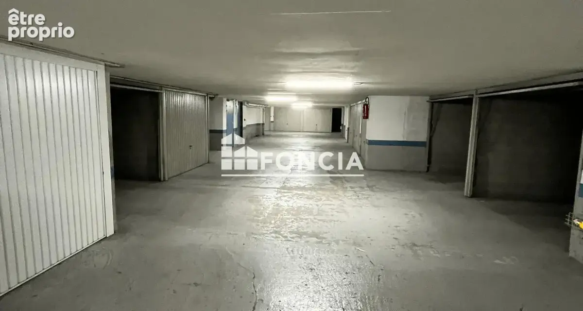 Nice centre – carre d or - medecin – grand box de 15 m² – rare - photo 3