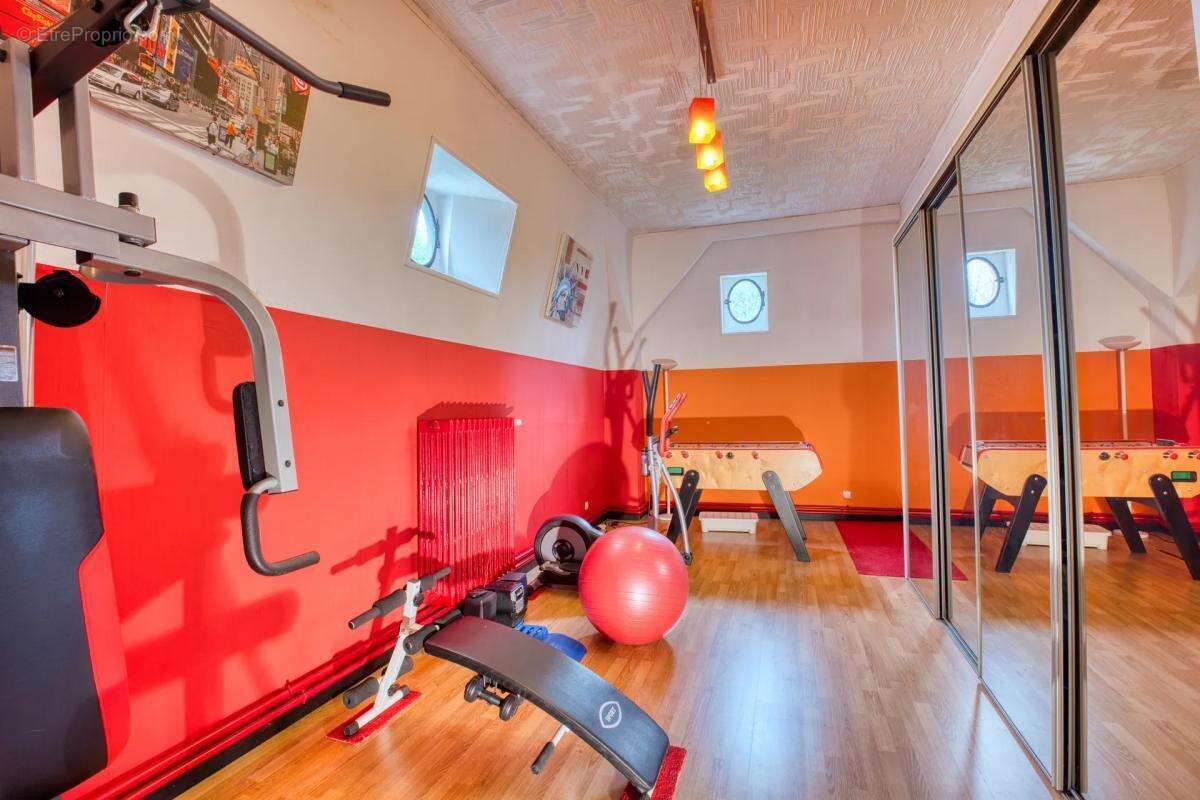 Maison à ROSIERES-AUX-SALINES