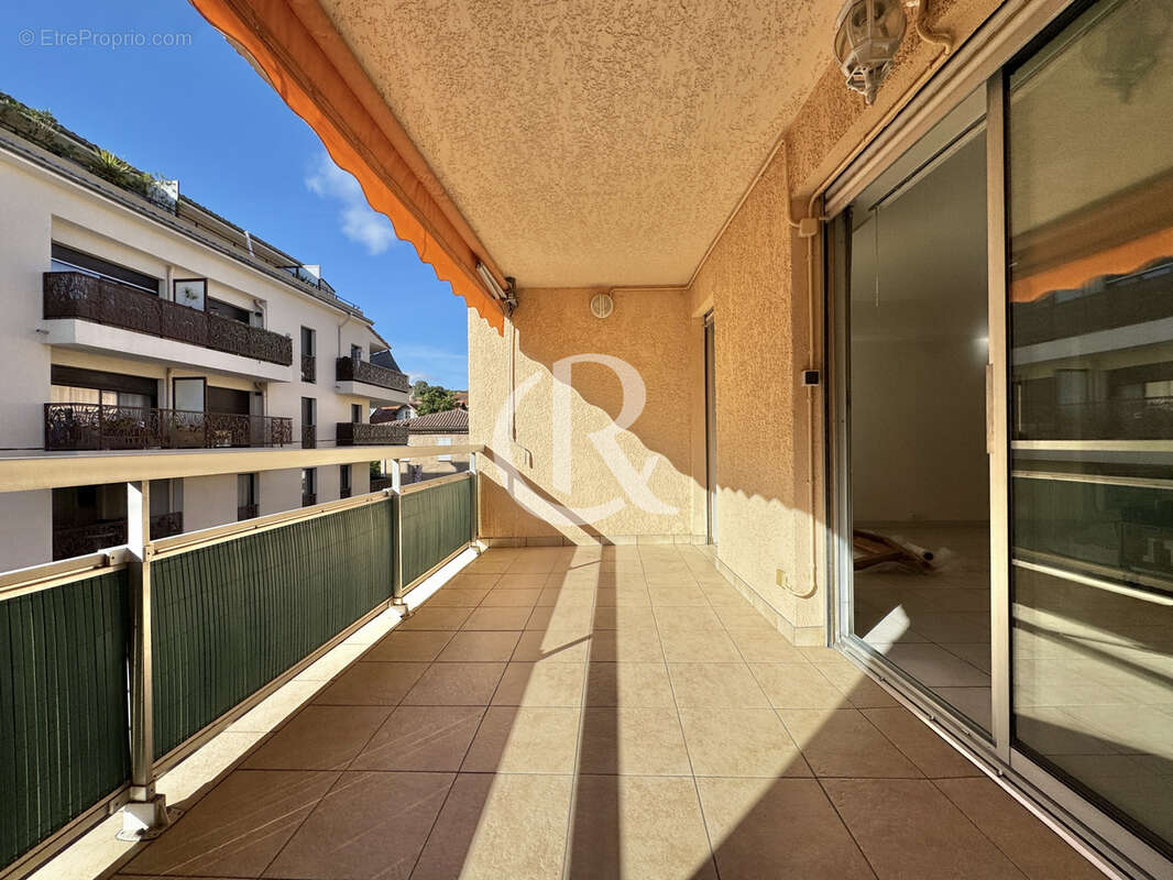 Appartement à HYERES