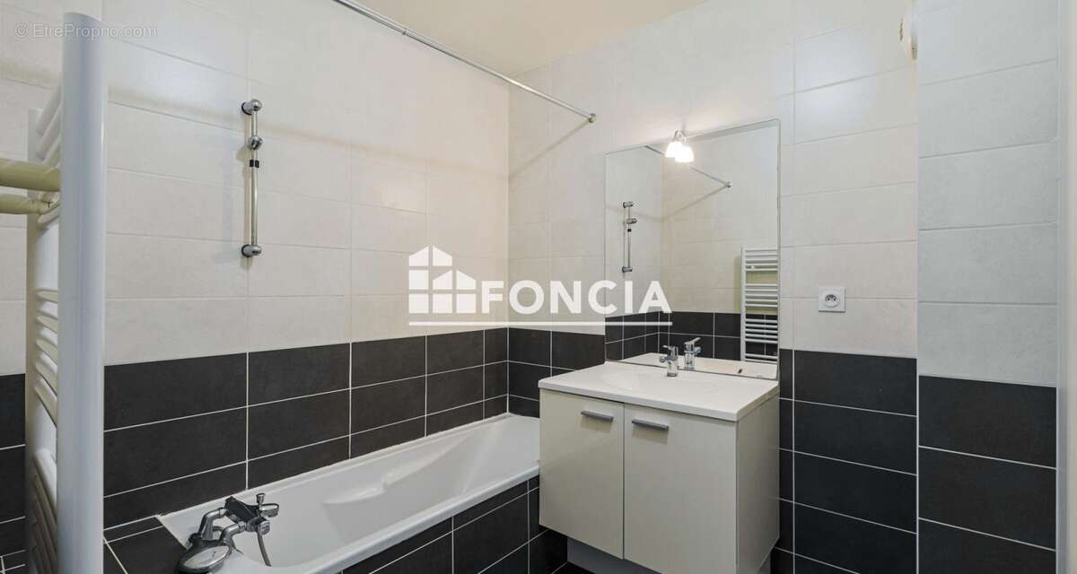 Appartement à GIERES