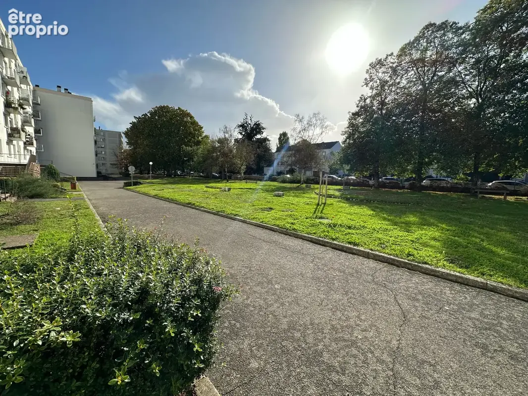 Saint-Herblain Crémetterie   T4 de 73 m2 avec parking et cave - photo 13