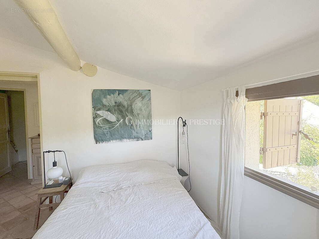En exclusivité, à Saumane de Vaucluse, une maison d'artiste - photo 13