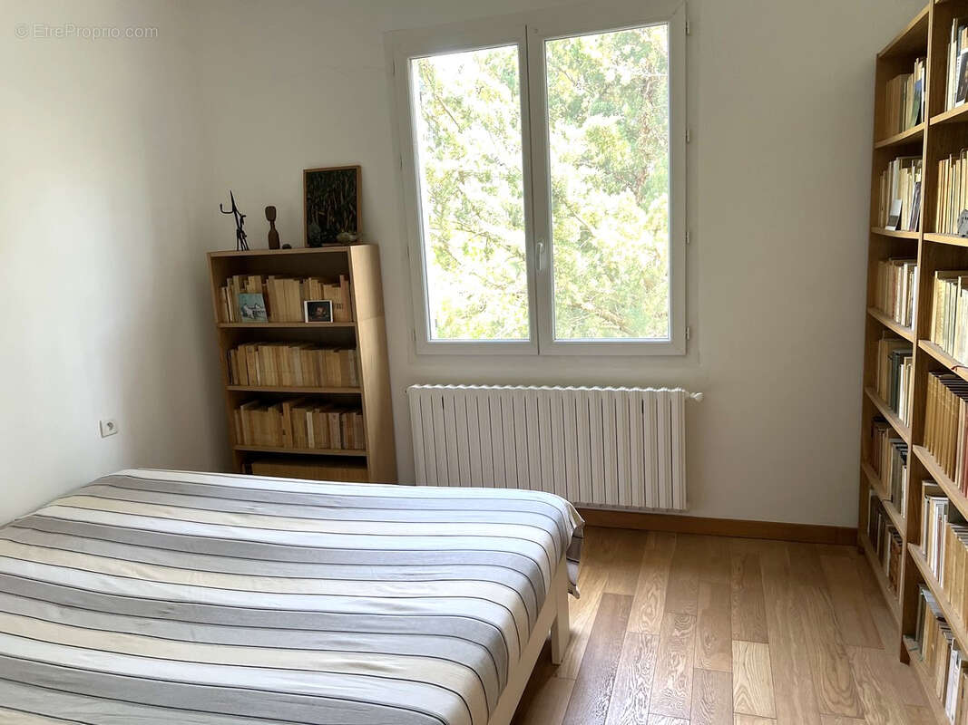 Maison à SAUVETERRE