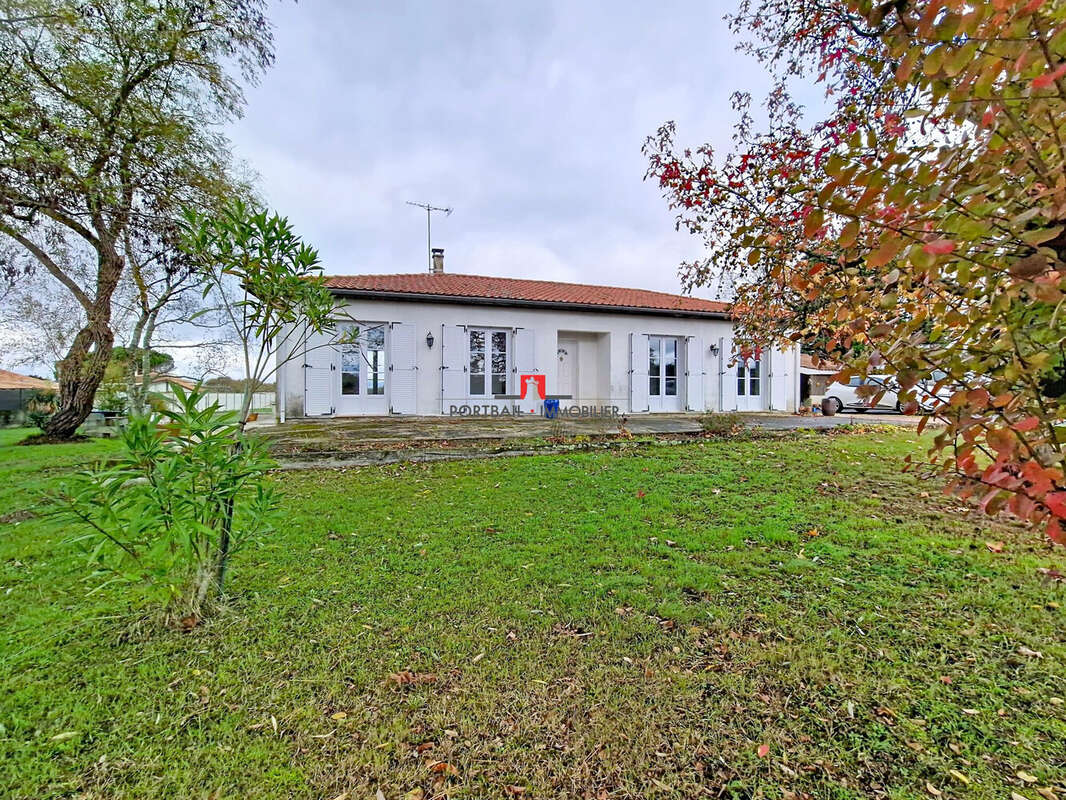 Maison à LA LANDE-DE-FRONSAC