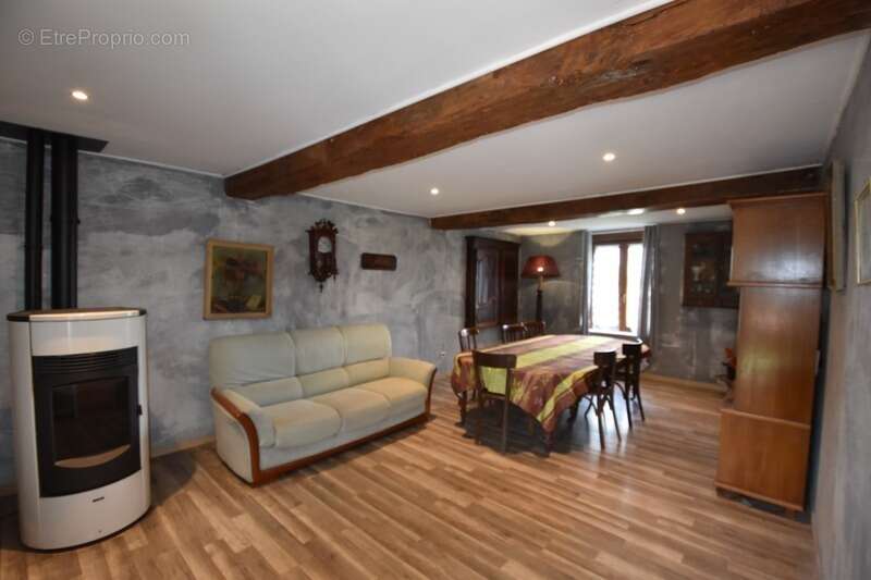 Maison à vendre 9 pièces LA CHAPELLE AU MANS (71) - photo 3