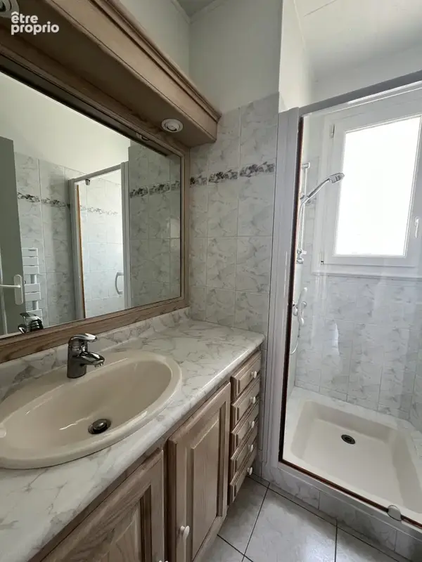 Royan - quartier du parc - appartement t3 avec jardin et garage - 200 m plage - photo 11