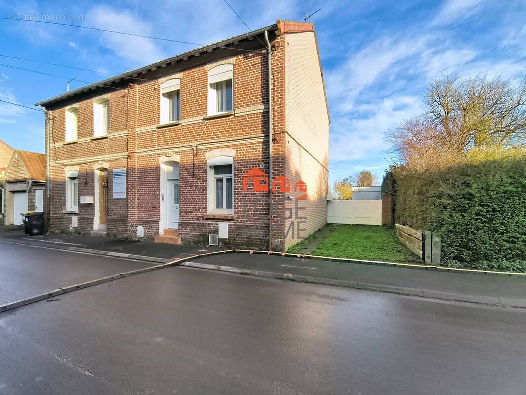 Maison à BRUAY-LA-BUISSIERE