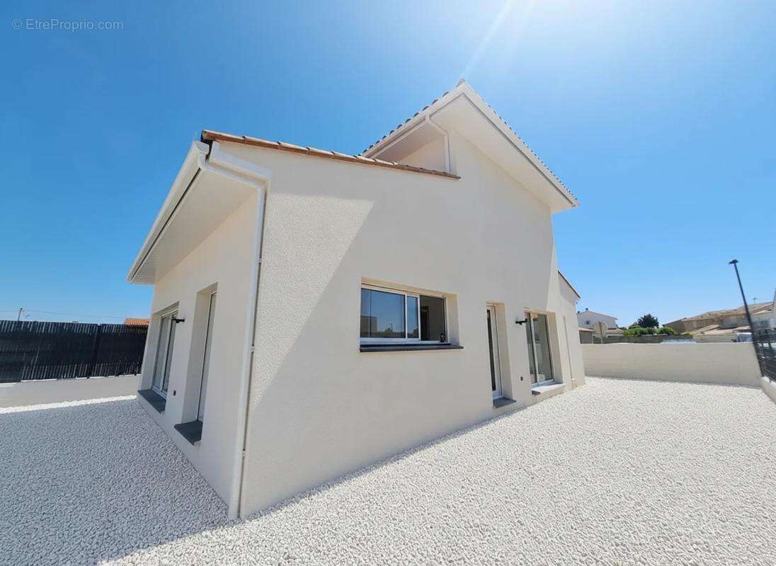 Maison contemporaine de qualité à Pia, 116 m² habitable - photo 7