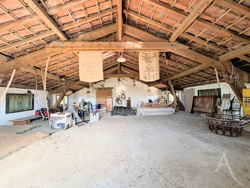 Maison à BESSENS