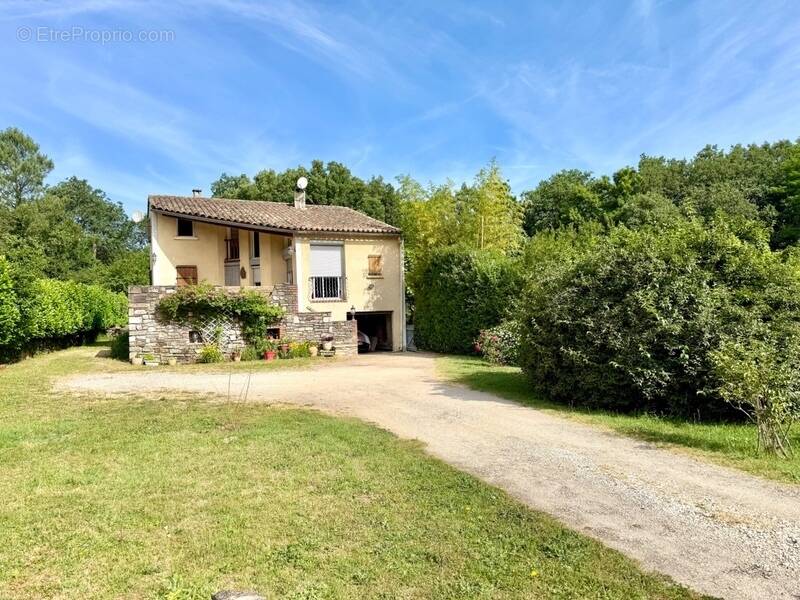Maison à CENDRAS