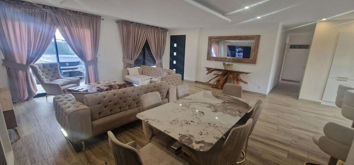 Maison à NOYERS-SUR-CHER