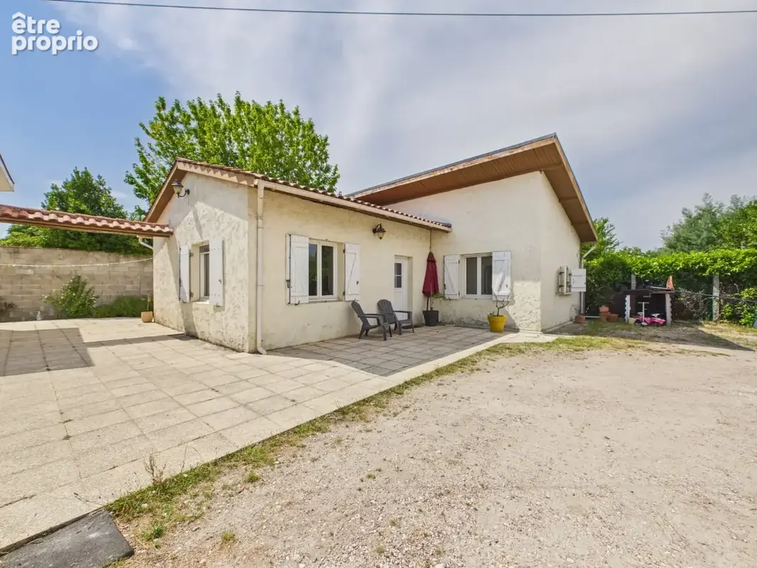 PESSAC SARDINE- Ensemble immobilier rare avec 2 maisons sur 1110m2 . - photo 3