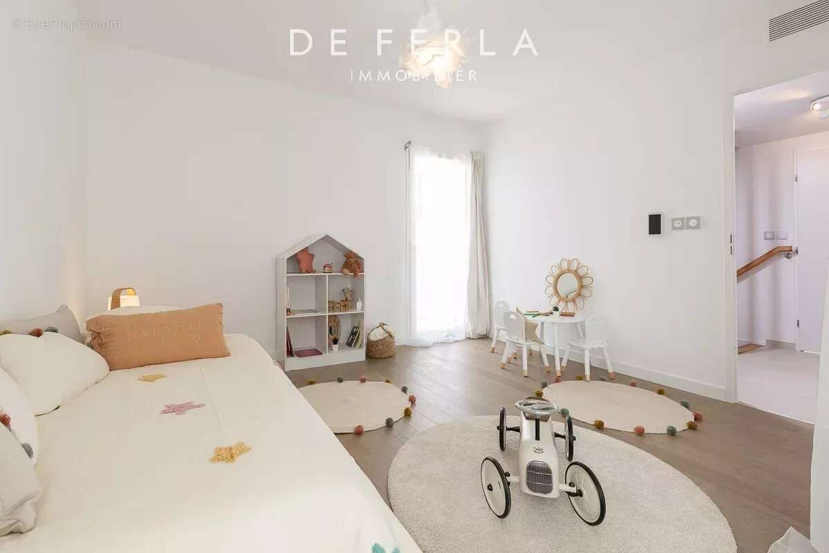 Maison à MARSEILLE-6E