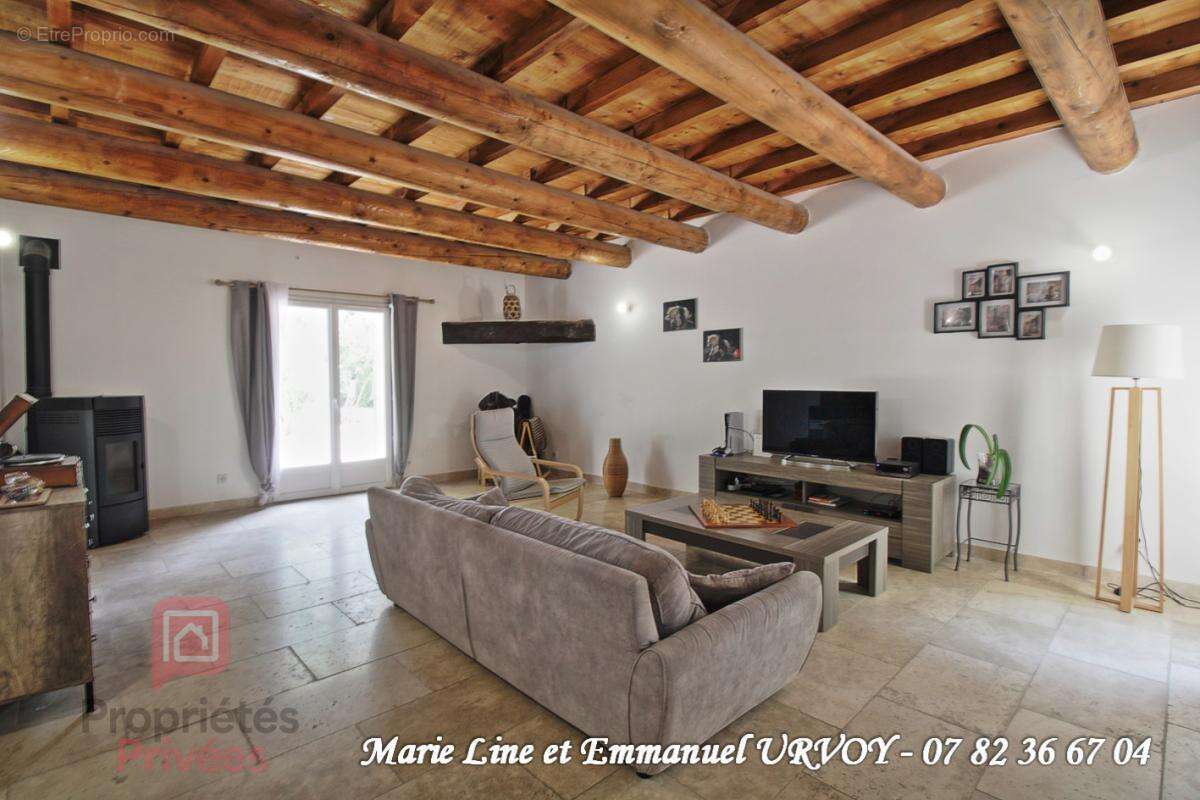 Mas en pierre en campagne  - 125 m² - 3 chambres -  jardin 685 m² - photo 8