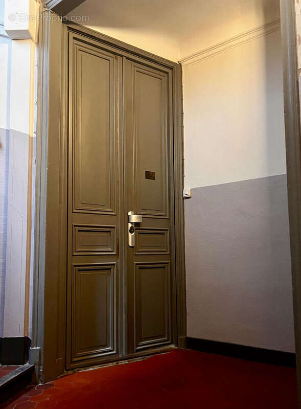 Appartement à MARSEILLE-2E