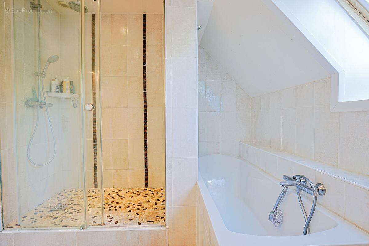 Maison Saulx Les Chartreux  7 pièce(s) 149,47m2 - photo 13