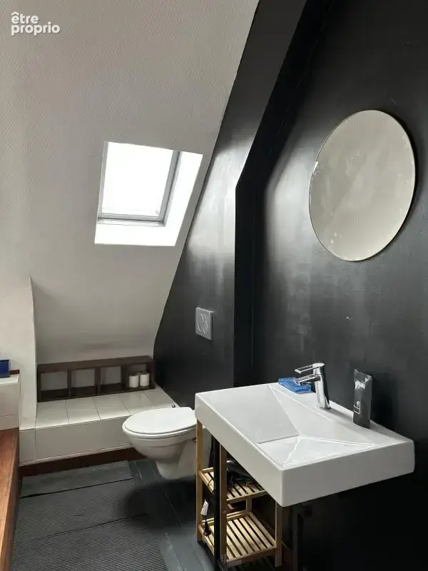 Loft d'exception – 145 m² au sol – Volumes spectaculaires – Charme industriel - photo 7