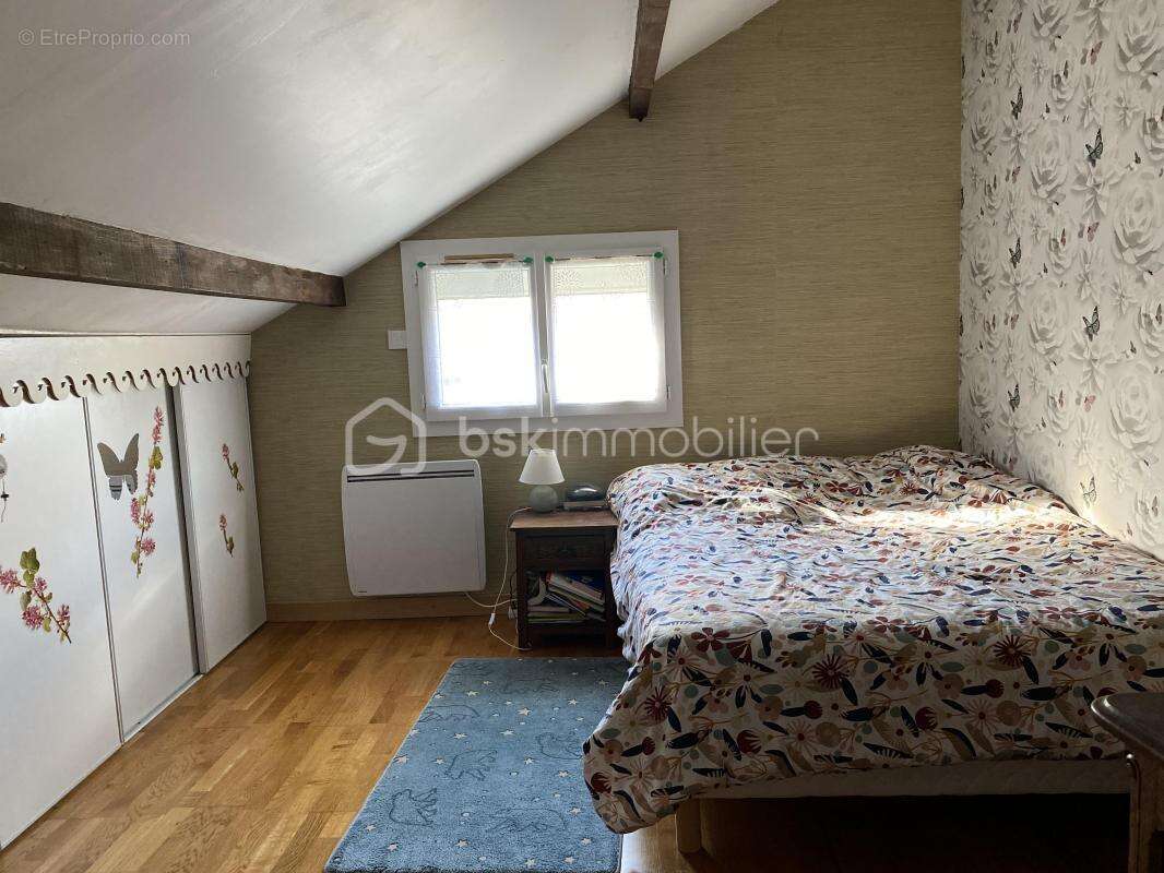 Maison à SAINTRY-SUR-SEINE