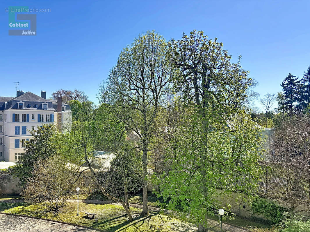 Appartement à FONTAINEBLEAU