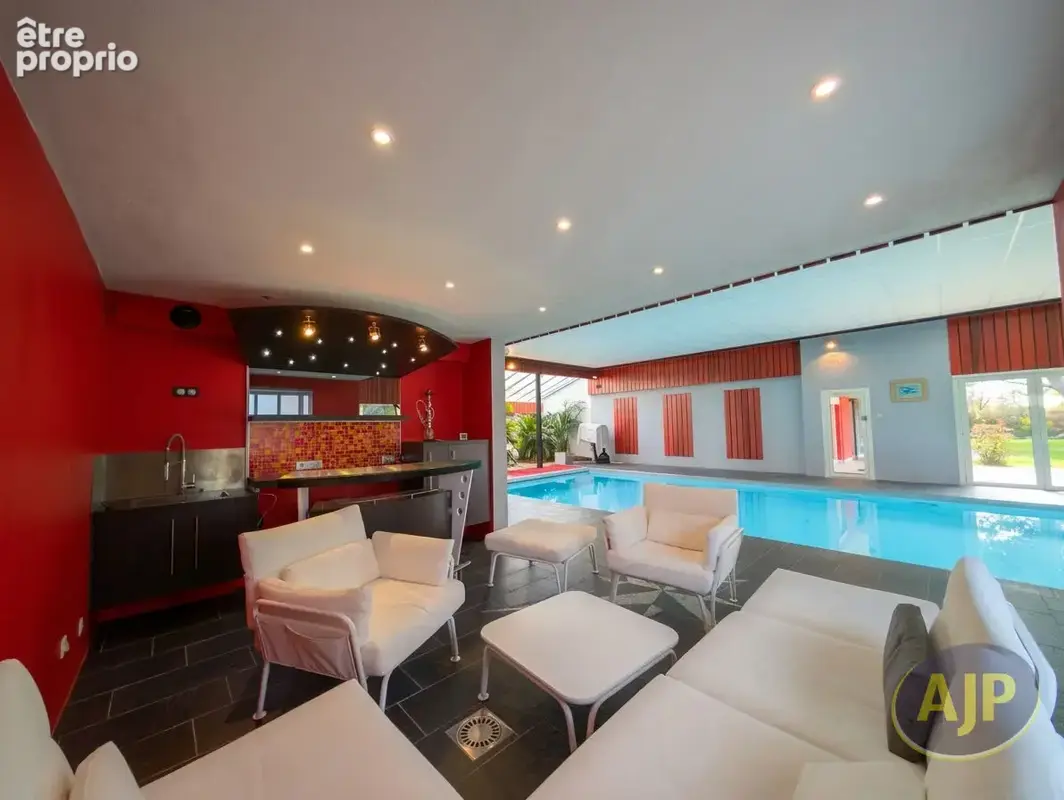 LEGÉ- Villa avec piscine intérieure ! - photo 2