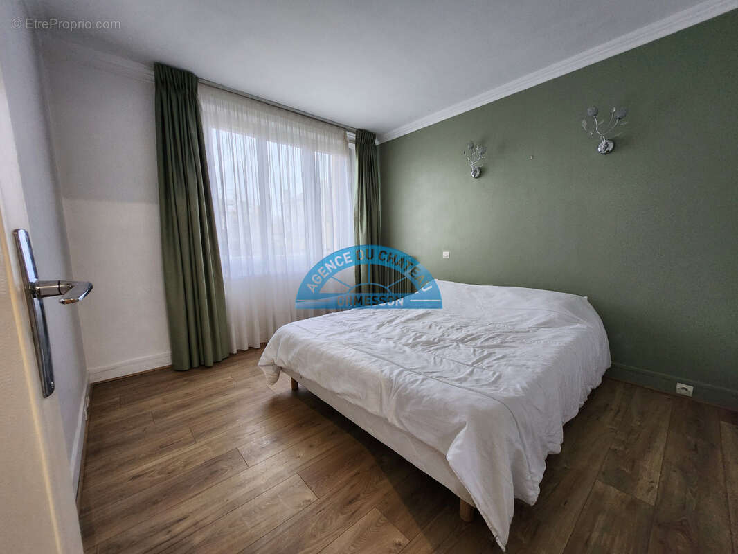 Appartement à SAINT-MAUR-DES-FOSSES