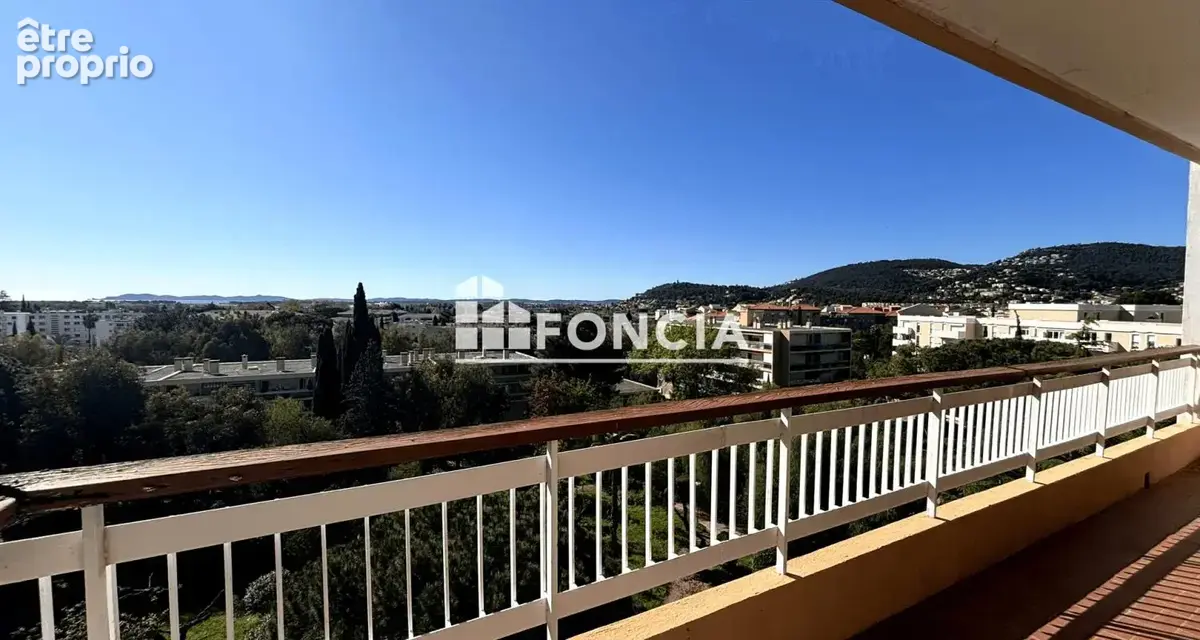 Exclusivite dernier etage centre-ville vue mer - photo 2