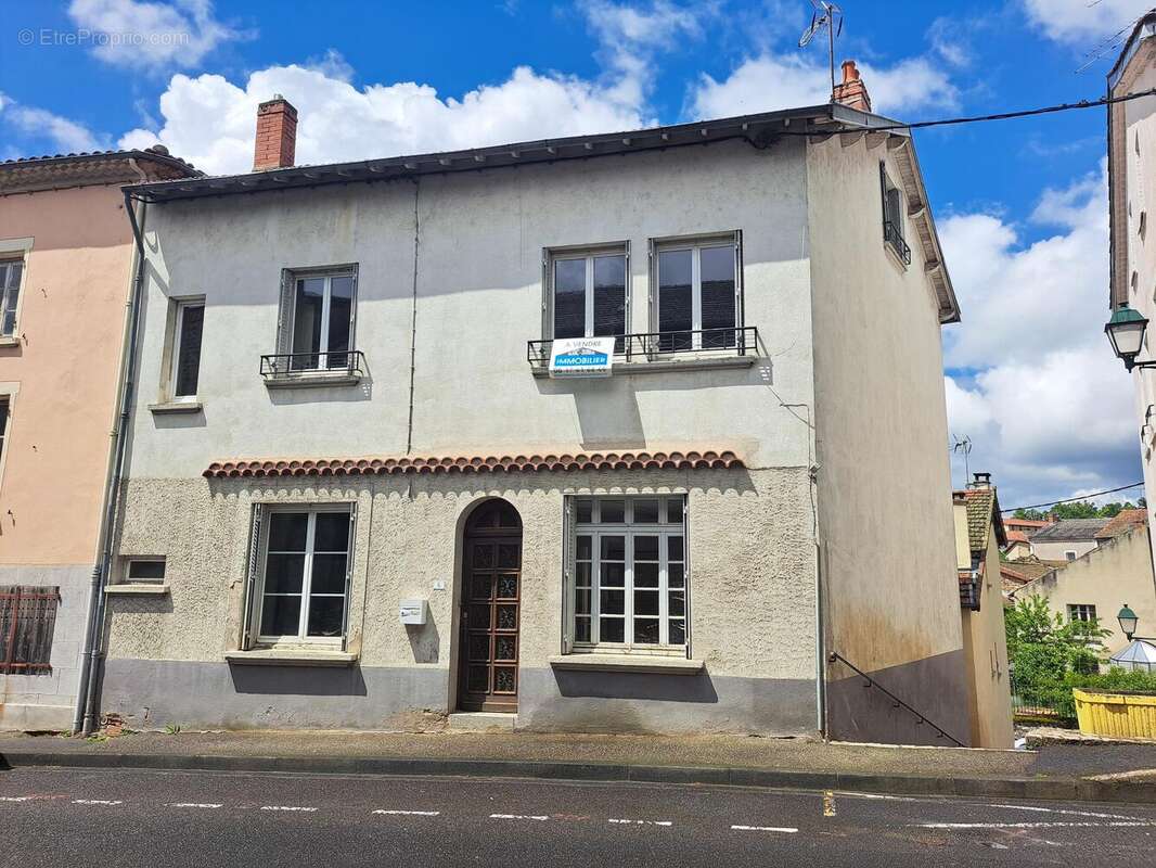 Photo 1 - Maison à CUNLHAT