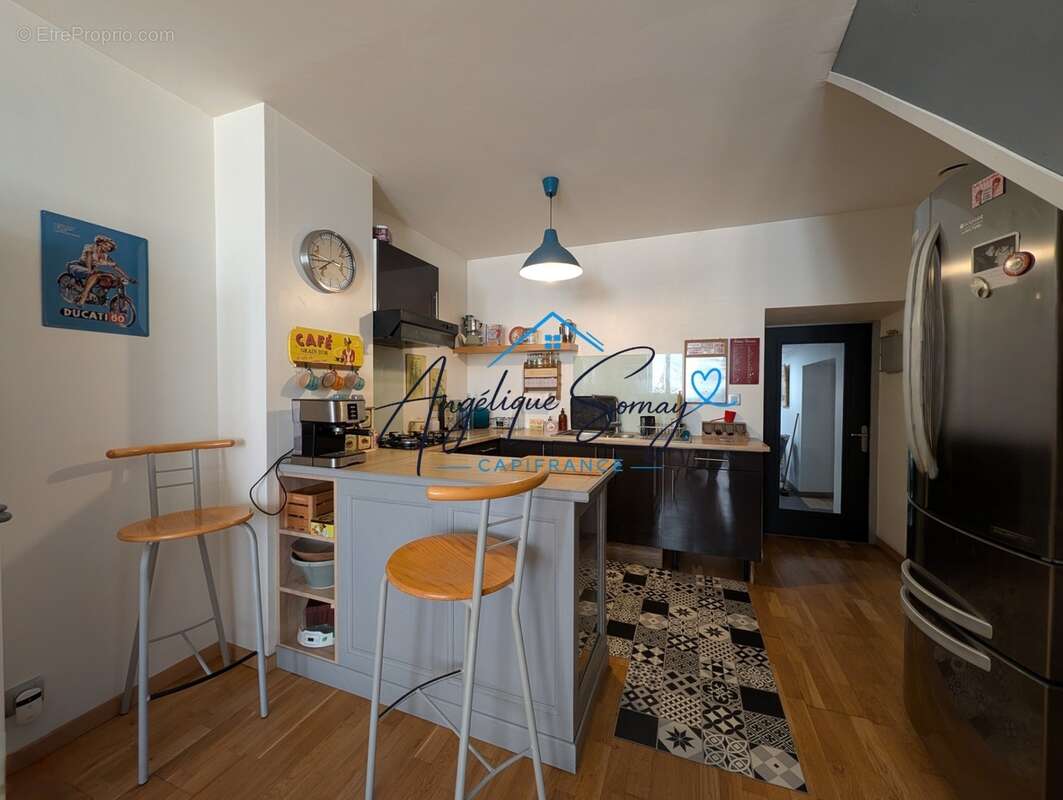 Chille – maison de village mitoyenne de 160 m² avec garage, stationnement - photo 5